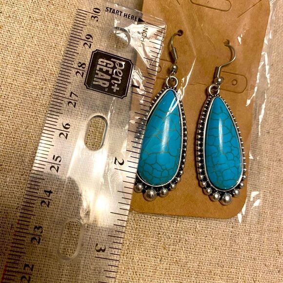 NWT long teardrop FAUX turquoise Boho southwest TexMex western dangle earrings - Picture 3 of 4